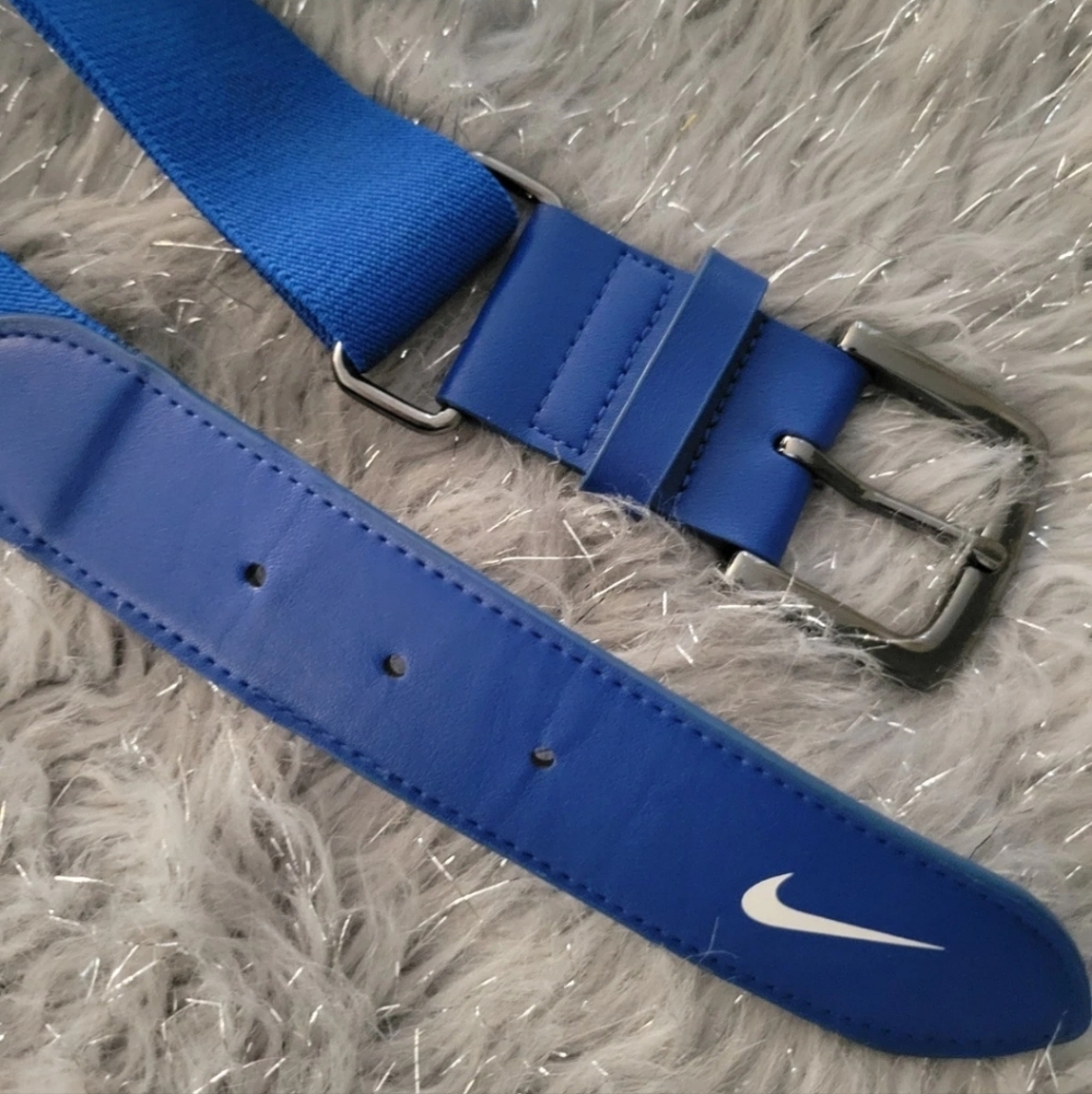 NEW Nike Baseball Belt Adjustable Blue Elastic Buckle  20” To 34” Youth Sports